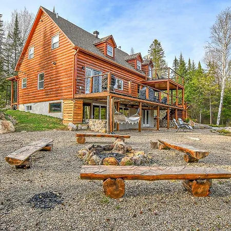 River Rock Retreat Notre-Dame-de-la-Merci Exterior photo